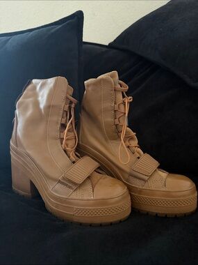 Women's Converse gr82 Chuck Taylor Brown Leather combat Boots